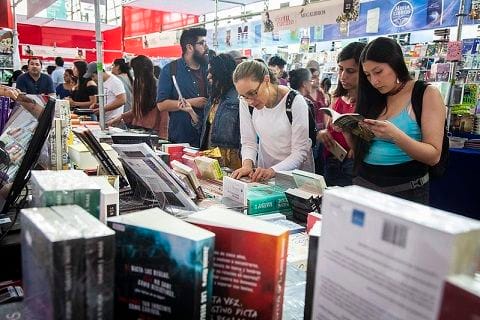 La 39ª Feria Internacional Del Libro De Santiago Se Realizará De MANERA ...