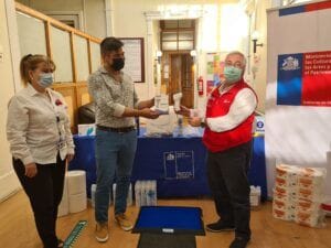 Sanitizan espacios de artes y recibirán kits sanitarios para futura reapertura 2 Entrega kits