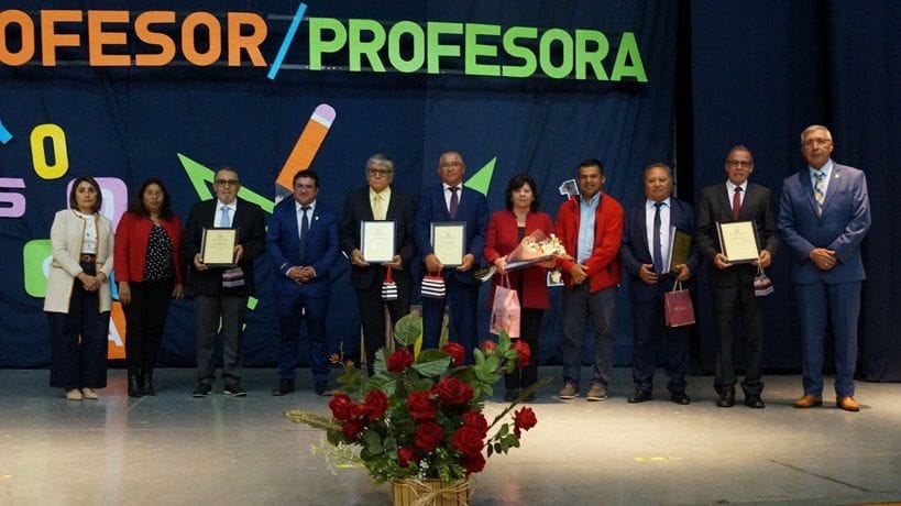 profesores as 22