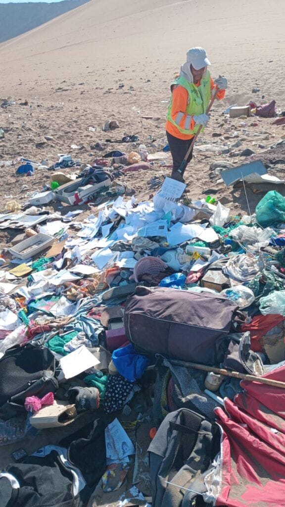 Para tranquilidad de los vecinos del sector Huantajaya 3, municipio retira “Rucos” y 50 toneladas de basuras 1 IMI RETIRA RUCOS Y BASURA CERRO DRAGON 5