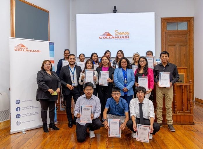 24 jóvenes de Alto Hospicio y Pica cursarán estudios universitarios con apoyo de “Beca Embajadores Collahuasi” 3 Liceo Juan Pablo II 1