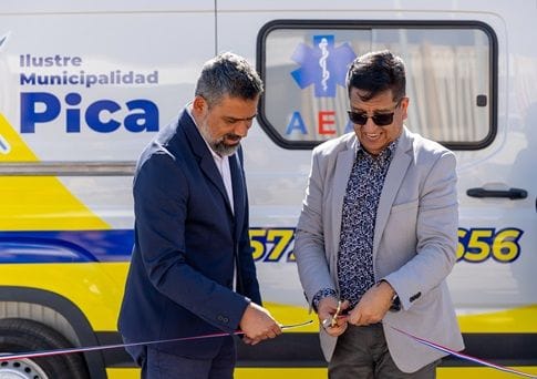 Collahuasi y Municipalidad de Pica se unen para reforzar la atención de emergencia comunal con nueva y moderna ambulancia 2 Corte Inaugural