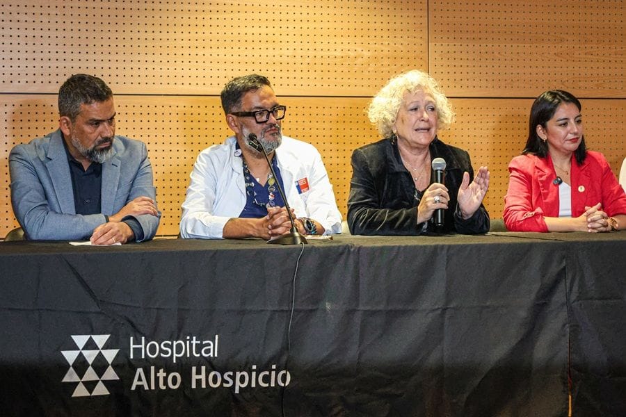 Nuevo operativo médico de “Sonríe con Rotary” se realiza en hospital de Alto Hospicio 1 Lanzamiento 02