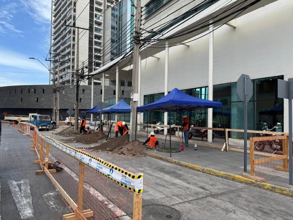 Obras en Esmeralda