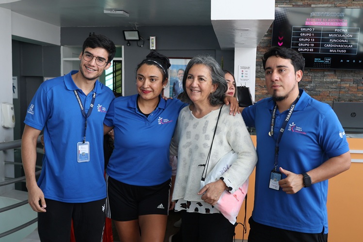 Visita ministra de SALUD a CIAS 8