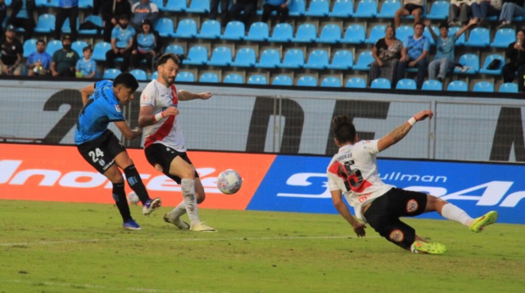 Deportes Iquique y Curicó Unido igualan 1-1 en el Tierra de Campeones 4 WhatsApp Image 2026 05 23 at 7.37.49 PM