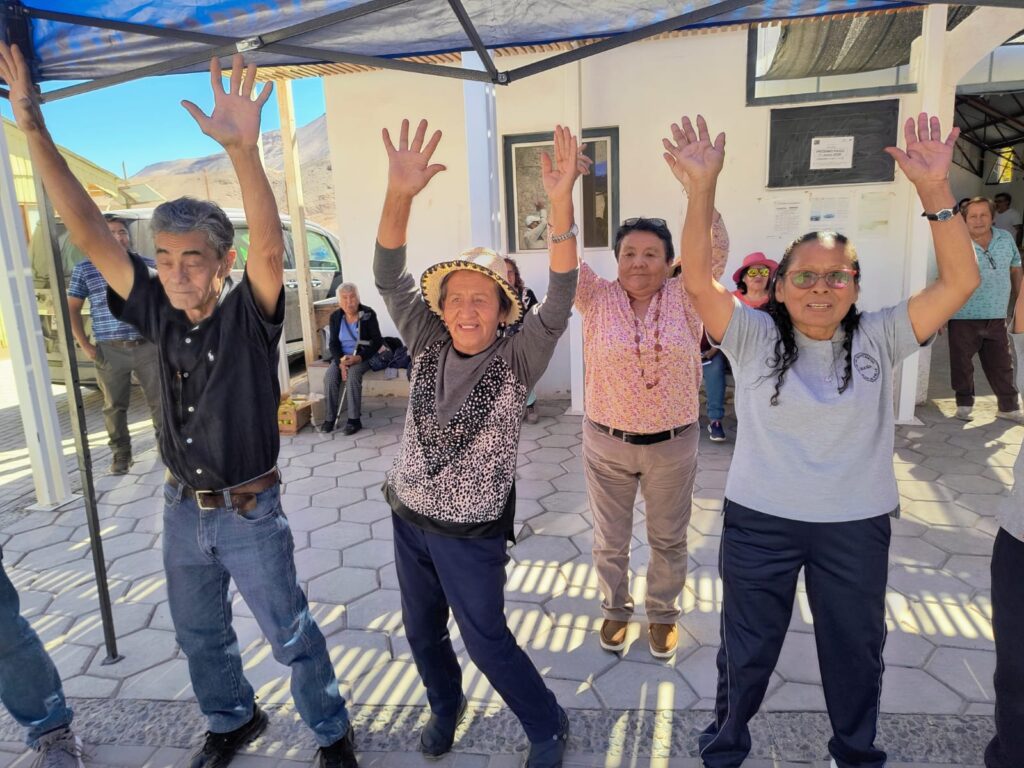 Personas mayores de Huara protagonizan encuentro por el buen trato 1 Encuentro por el buen trato en Mini Mine 2