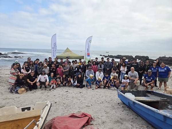 Seremi del Medio Ambiente, Municipio de Iquique, organizaciones y vecinos se unen en limpieza del Humedal Urbano Playa Blanca 1 Humedal Urbano Playa Blanca 1 1