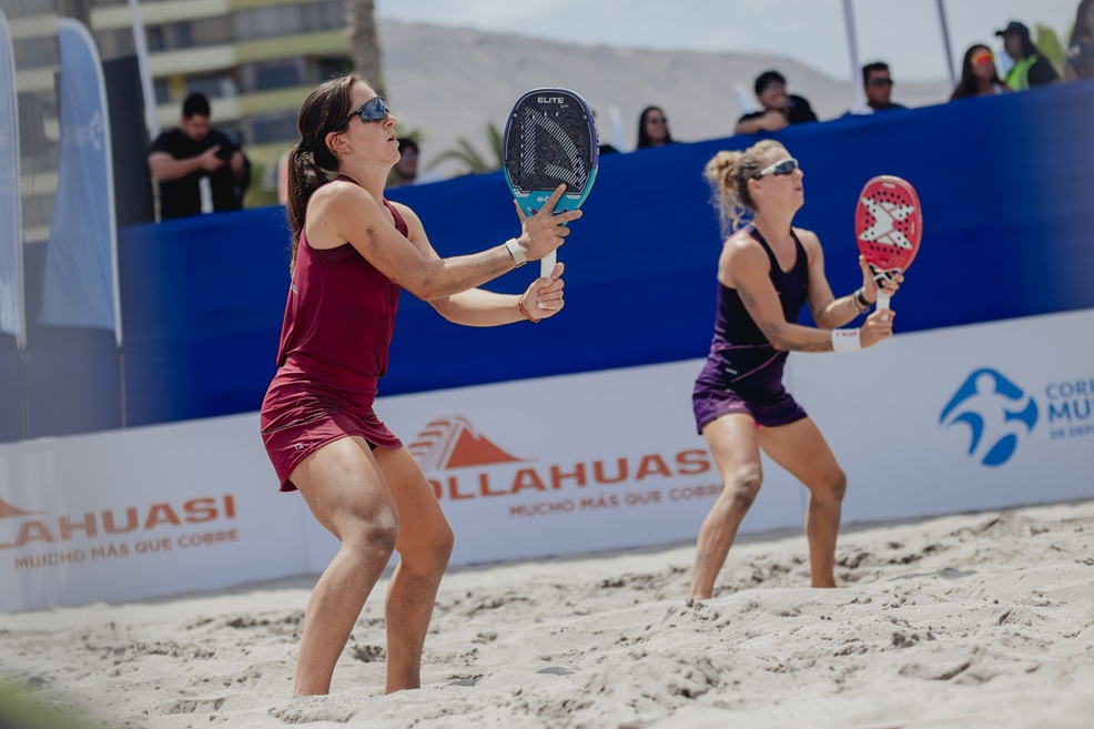 BT400 Iquique 2026 coronó a jugadores de Italia, España, Rusia y Brasil como campeones en tenis playa 1 Dupla femenina ganadora 1