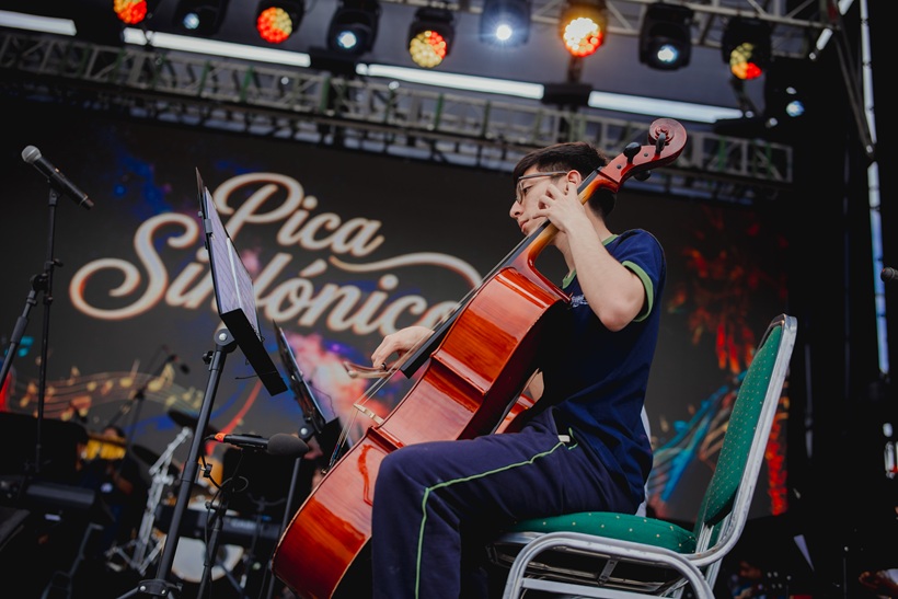 Ensayo previo al espectaculo Alumno Marcos Henriquez